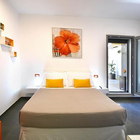 Elis B&B Villasimius Eksteriør billede
